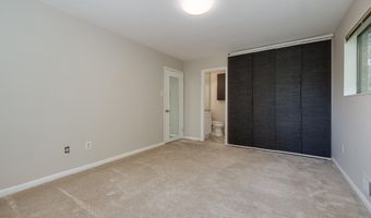 10506 WEYMOUTH St 203, Bethesda, MD 20814