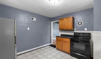 7616 Cheshire Ln, Affton, MO 63123