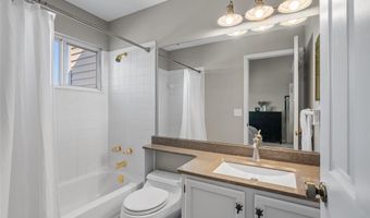 35 Ridgeview Circle Ct, Ballwin, MO 63021