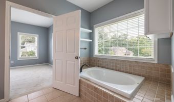 1 Pinewood Way, Athens, OH 45701