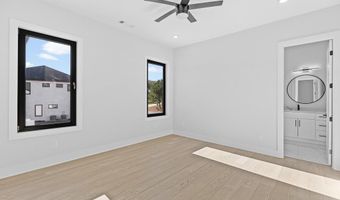 555 Versailles Dr, Auburn, GA 30011