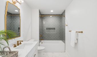 608 Pilot St, Beaufort, SC 29902