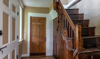 83 Thomson Rd, Bethlehem, CT 06751