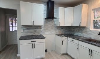 3116 Ridgehill Ave, Alliance, OH 44601