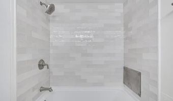555 E William St 16G, Ann Arbor, MI 48104