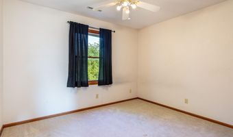 2516 Somerset Dr, Ames, IA 50010