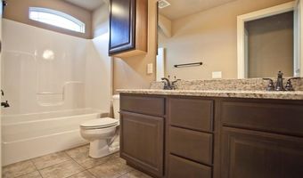 1906 Cypress St, Bentonville, AR 72713