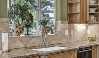 202 Taylor Creek Rd, Gardnerville, NV 89460