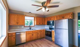 13752 Round Lake Blvd NW, Andover, MN 55304
