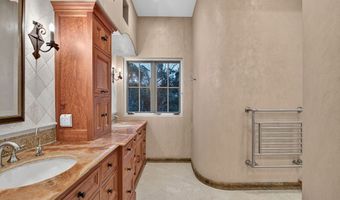 7206 Aviara Dr, Carlsbad, CA 92011
