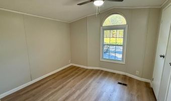 28 Airport Rd, Coventry, RI 02816