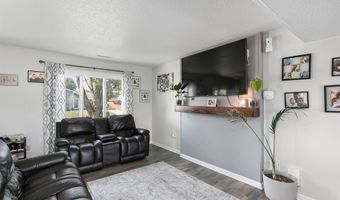 215 19th Ave SW, Altoona, IA 50009