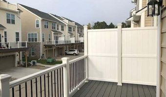 2780 Ashcombe Dr, Ann Arbor, MI 48105