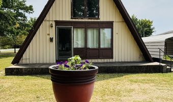 151 E 22nd St, Baxter Springs, KS 66713