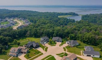 1816 Starling Ct, Polk City, IA 50226