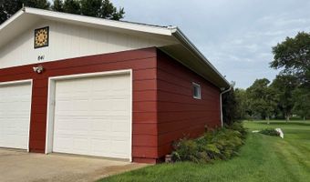 841 Country Club Dr, Akron, IA 51001