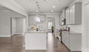 10787 Prairie Lake Dr, Apison, TN 37302