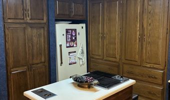 106 W 4th St, Bicknell, IN 47512