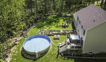 16 Stagecoach Rd, Barrington, NH 03825