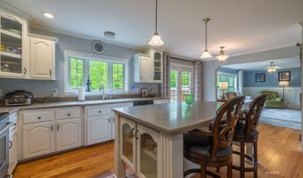 28850 State Route 143, Albany, OH 45710