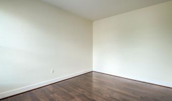 1107 S WALTER REED Dr 302, Arlington, VA 22204