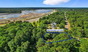 732 Lakeshore Dr, Bennettsville, SC 29512