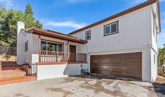 220 E Kalmia St, Fallbrook, CA 92028