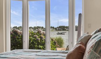 99 Holly Ln, Bayville, NJ 08721
