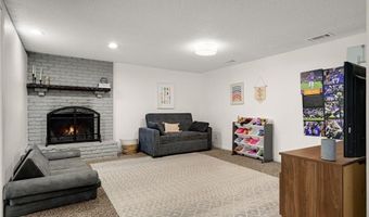 14895 Easter Ave, Apple Valley, MN 55124