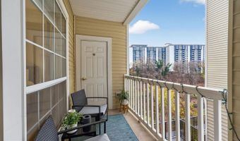 4550 STRUTFIELD Ln #2213, Alexandria, VA 22311