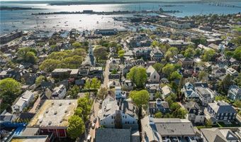 50 School St 5, Newport, RI 02840