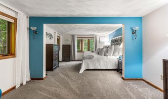 301 N Amherst Rd, Bedford, NH 03110