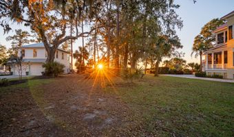 25 River Pl, Beaufort, SC 29906