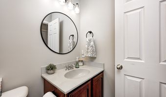 8557 Vyners Ln, Avon, IN 46123