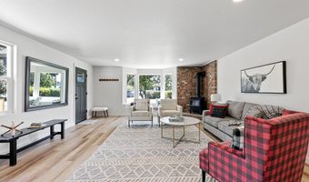 1938 7TH St, Springfield, OR 97477