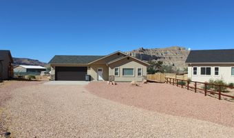 1015 E Canyon Dr, Big Water, UT 84741