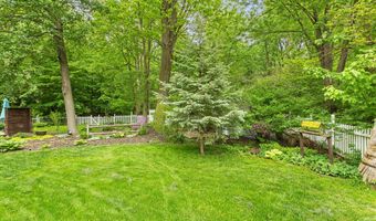 11576 Spruceview Dr, Allendale, MI 49401