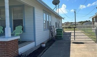 511 W Highland Ave, Aransas Pass, TX 78336