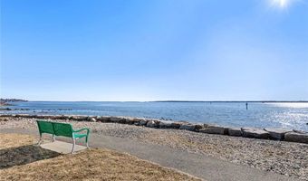 29 Lake Ave, Barrington, RI 02806