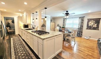 730 E 17th Street Pl, Baxter Springs, KS 66713