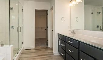 6730 Snowy Owl Ln, Affton, MO 63123