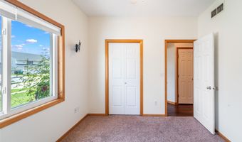 403 4th St NW, Altoona, IA 50009
