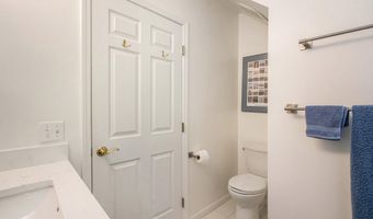 2736 Aspen Ct, Ann Arbor, MI 48108