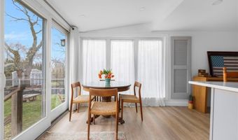 13 Starboard Ave, Jamestown, RI 02835