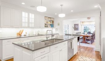 6 Searles Rd, Darien, CT 06820