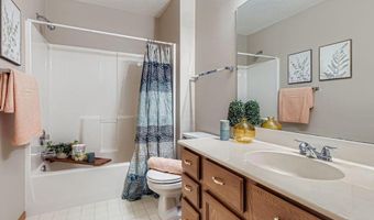 7765 Havenwood Cir, Woodbury, MN 55125