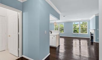 4950 BRENMAN PARK Dr 308, Alexandria, VA 22304