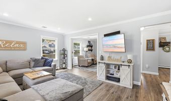 482 Clifton Ave, Bayville, NJ 08721