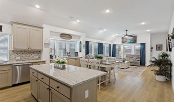 228 Shawnee Trl, Alvarado, TX 76009