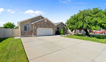 1621 W HERITAGE Pkwy, Syracuse, UT 84075